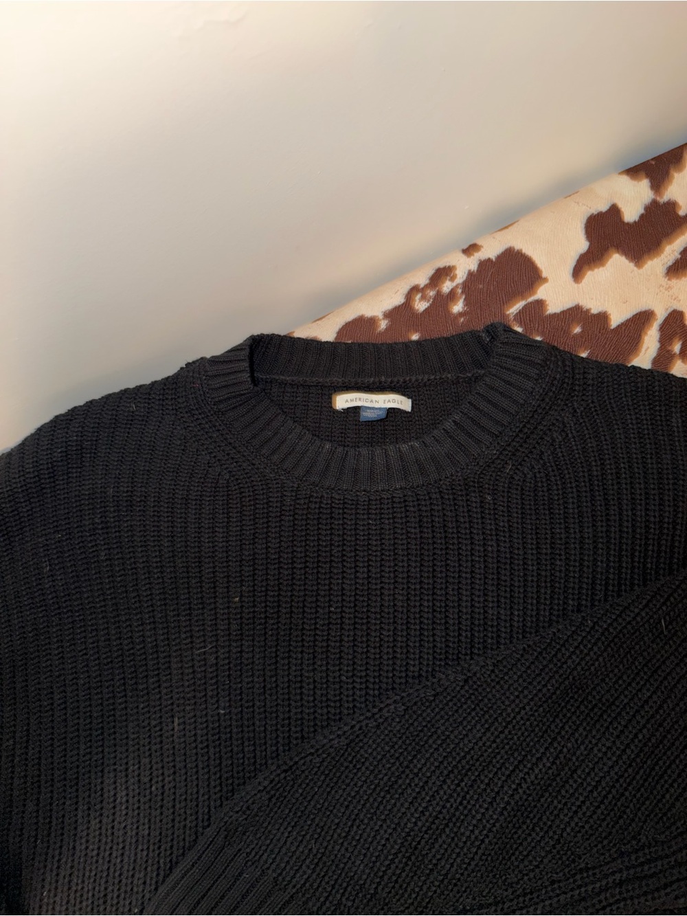 Basic black sweater - Picture 3 of 3